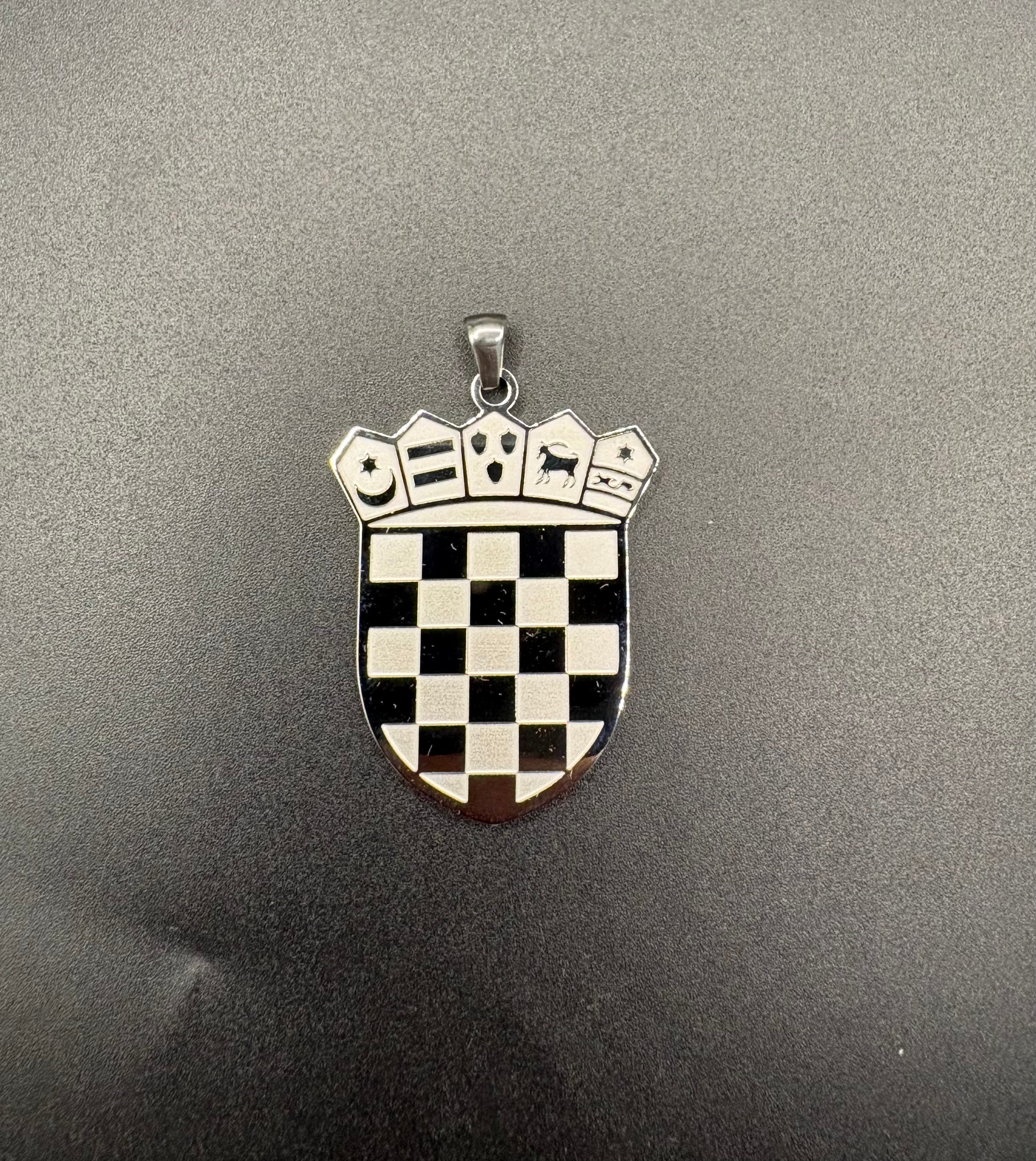 Kroatien/ Kreuz Kette